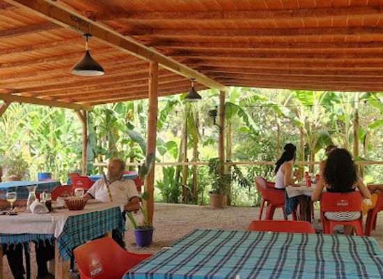 albania/dhermi-region/restaurant/pajti-bar-restorant