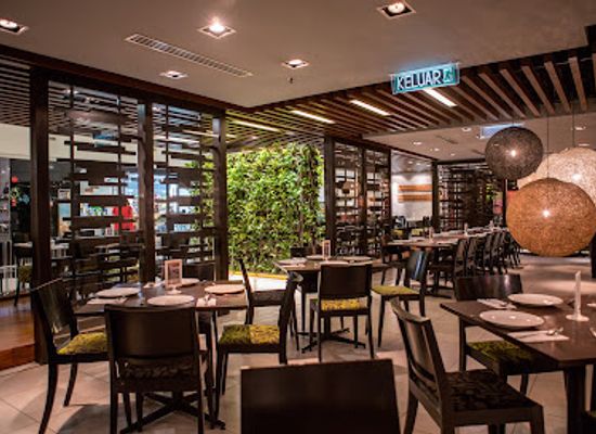 malaysia/central-region/restaurant/dancing-fish