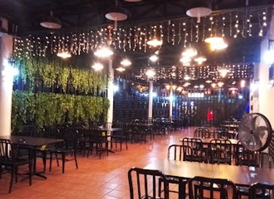 philippines/zamboanga-city/restaurant/family-fried-chicken-restaurant