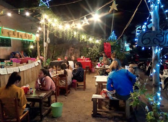 laos/thakhek/restaurant/six-friends-restaurant