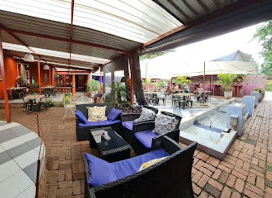 zimbabwe/harare/restaurant/chez-zandi-bistro-and-wine-bar