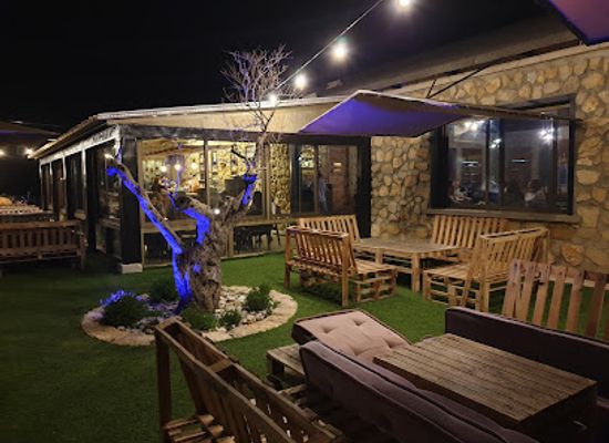 lebanon/chouf/restaurant/lavender-getaway