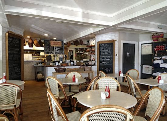 massachusetts/martha-s-vineyard/restaurant/waterside-market