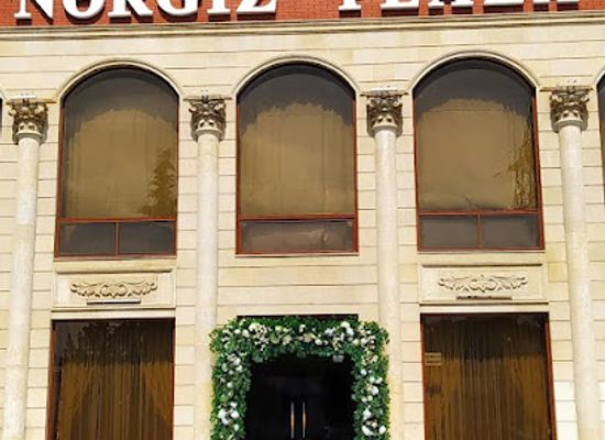 azerbaijan/quba/restaurant/nrgiz-plaza-sadliq-sarayi