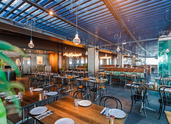 australia/surfers-paradise/restaurant/hurricane-s-grill-bar-surfers-paradise
