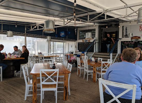 michigan/northern-michigan/restaurant/the-gangplank