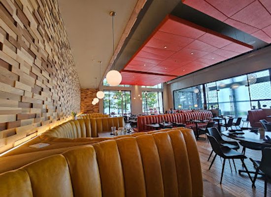 florida/greater-orlando/restaurant/chroma-modern-bar-kitchen
