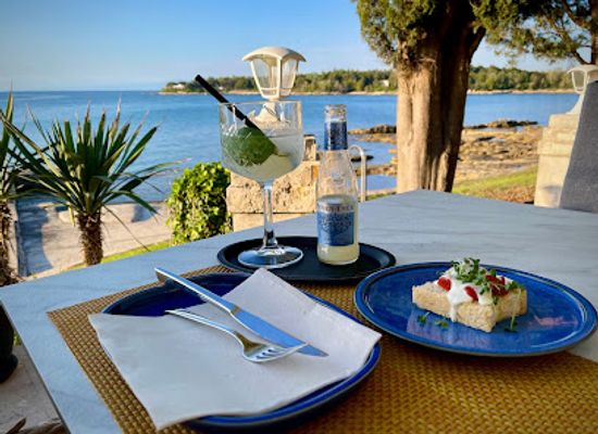 croatia/istrian-peninsula/restaurant/anna-s-garden