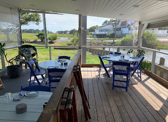 virginia/assateague-island/restaurant/aj-s-on-the-creek