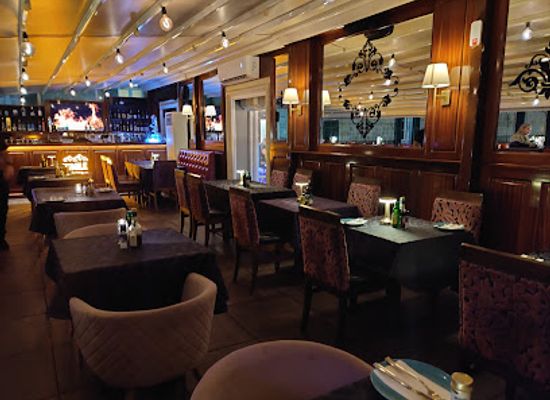 malta/grand-harbour/restaurant/wagyu-bar-kitchen