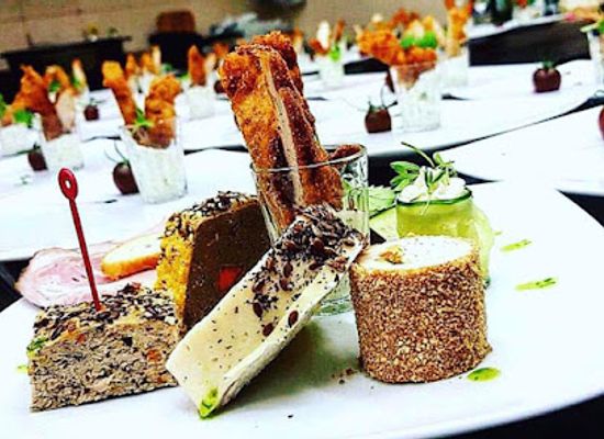 romania/vaslui/restaurant/cuvas