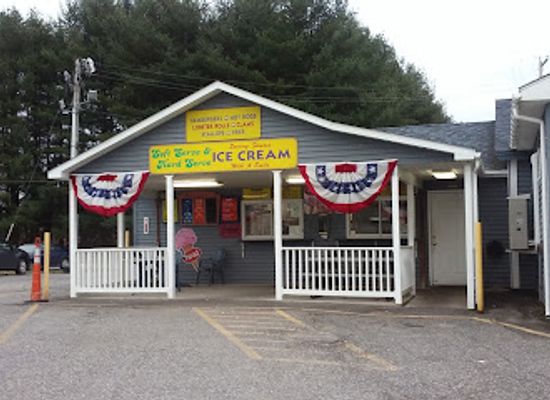 maine/western-maine-mountains/restaurant/purple-cow-house-of-pancakes
