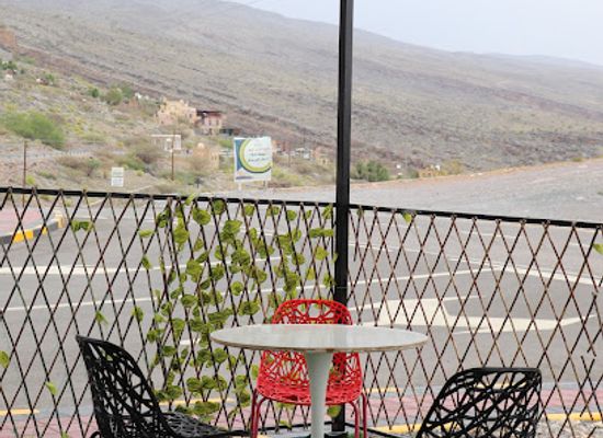 oman/jebel-akhdar/restaurant/mountain-burger