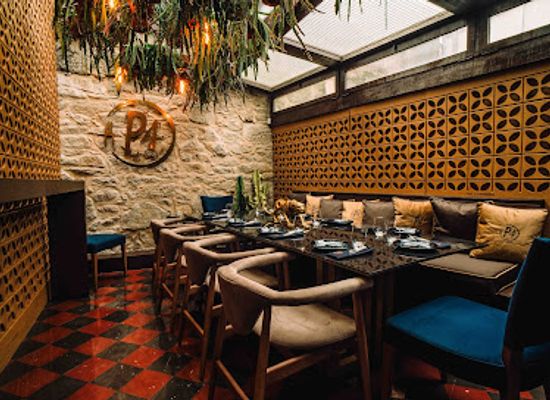 portugal/porto/baixa/restaurant/p4-na-baixa