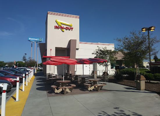 california/san-lorenzo/restaurant/in-n-out-burger