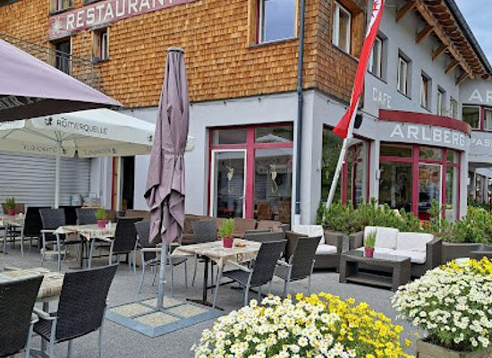 austria/arlberg/restaurant/arlberg-passhohe-restaurant-souvenir-shop
