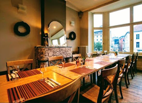 belgium/ghent/restaurant/bridge