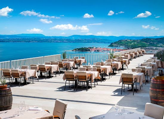 slovenia/izola/restaurant/restavracija-kamin
