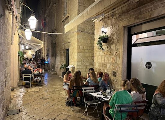 croatia/dubrovnik/ploce/restaurant/segreto-pasta-grill