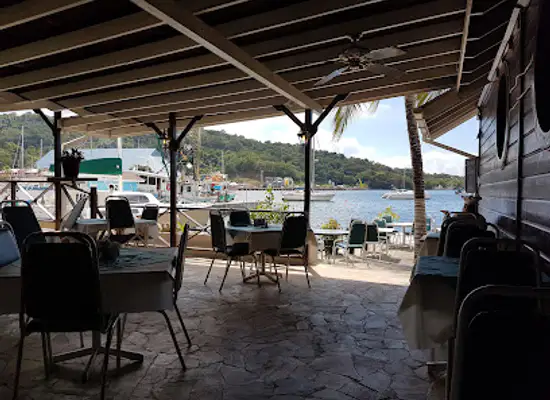 trinidad-and-tobago/edith-falls/restaurant/sails-restaurant-pub