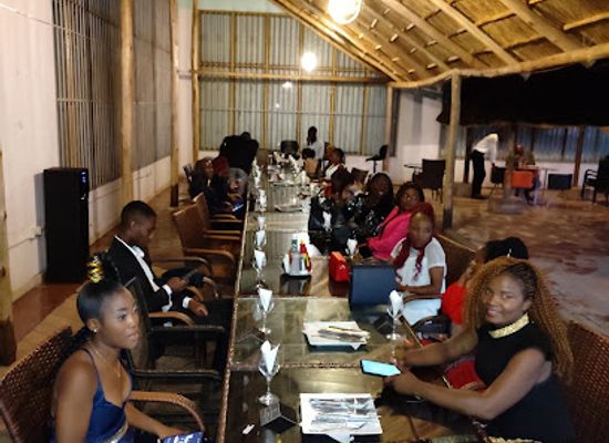 zimbabwe/great-dyke/restaurant/food-nest