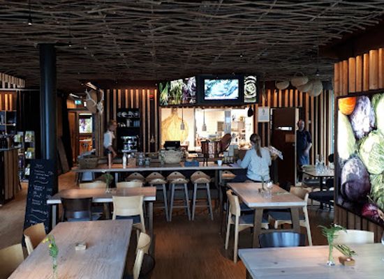 sweden/vastergotland/restaurant/hvita-hjorten