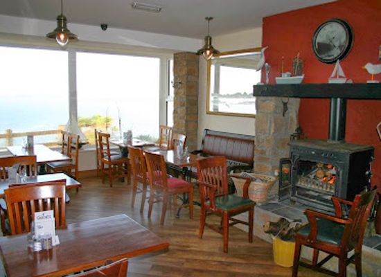 ireland/county-donegal/restaurant/the-gaslight-restaurant-and-gaslight-holiday-apartments
