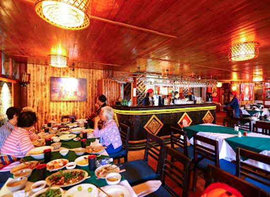 vietnam/sapa/restaurant/red-dzao-house
