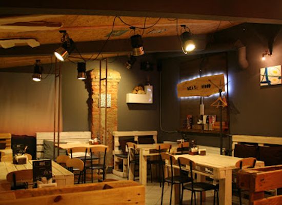 ukraine/poltava/restaurant/meat-wood