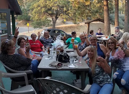 california/sequoia-national-park/restaurant/pierpoint-bar-grill