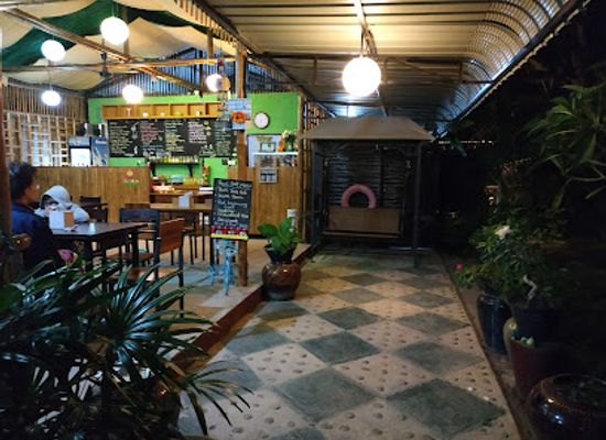 myanmar-burma/mandalay-region/restaurant/inle-food-house