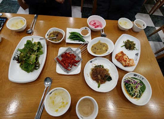 south-korea/jeonju/restaurant/banya-dolsotbap