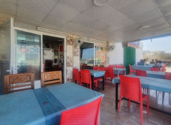 oman/al-hajar-ash-sharqi/restaurant/anwaar-tiwi-restaurant-arabic-asian-food-s