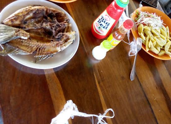 malawi/nkhata-bay/restaurant/kapemba-chips-take-away