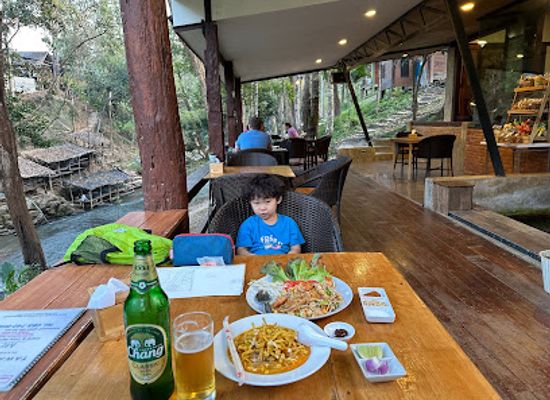 thailand/doi-inthanon/restaurant/tawan-riverside-resort-restaurant-cafe
