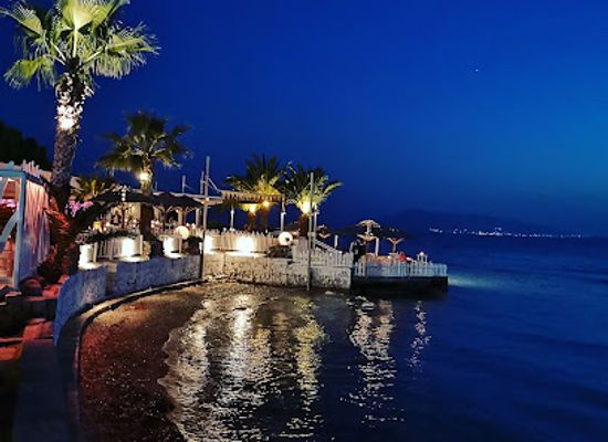 greece/saronic-gulf-islands/restaurant/mezedopoleio-to-steki