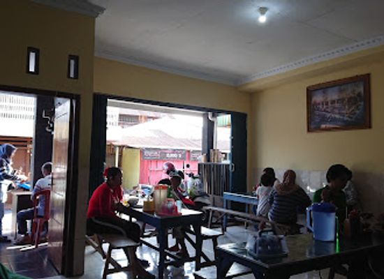 indonesia/north-maluku/restaurant/bakso-tenda-biru