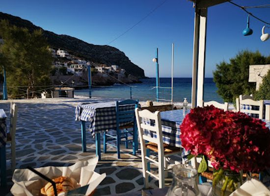 greece/naxos/restaurant/ntoyzenia