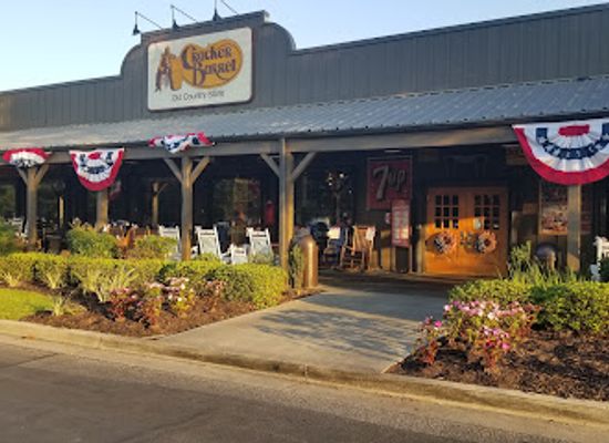 florida/panhandle/restaurant/cracker-barrel-old-country-store