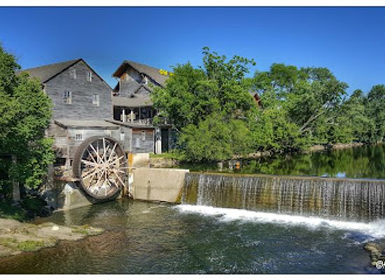 tennessee/hatchie-river-area/restaurant/the-old-mill-restaurant