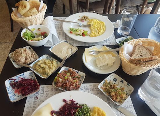 israel/jerusalem/old-city/restaurant/the-quarter-cafe