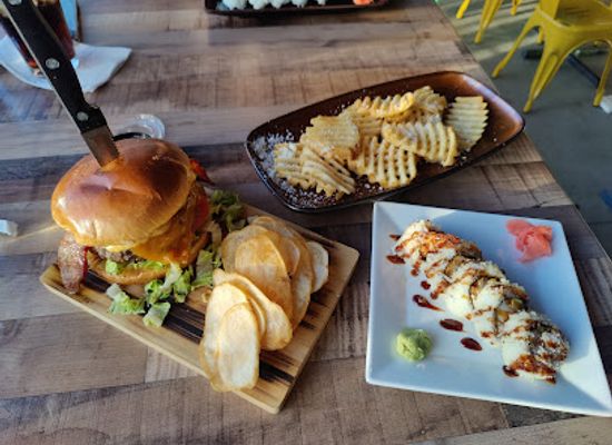 arizona/tempe/restaurant/tempe-eats-food-hall-bar