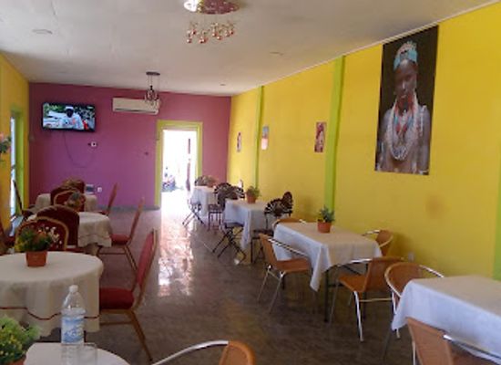 cameroon/adamawa/restaurant/restaurant-le-balisier-hotel-grand-chateau