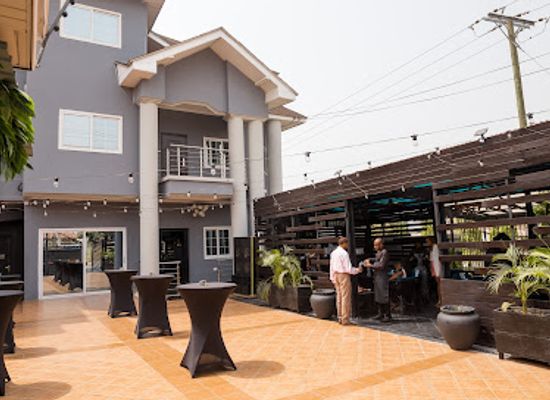 ghana/mamprugu/restaurant/ghastro
