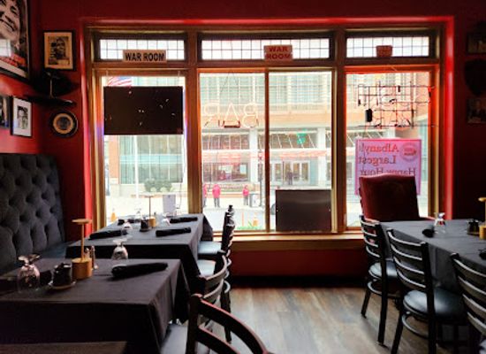 new-york/capital-district/restaurant/albany-war-room-tavern