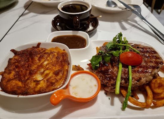 singapore/northeast-region/restaurant/molten-diners
