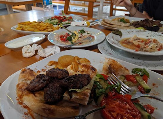 turkiye/antalya/restaurant/dikkat-et