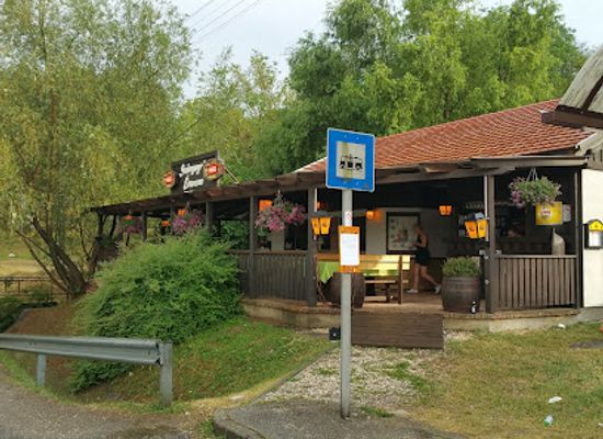 hungary/mecsek-mountains/restaurant/szunyogvar-etterem