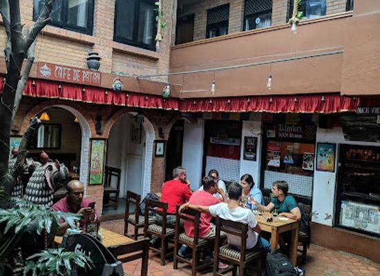nepal/patan/mangal-bazaar/restaurant/cafe-de-patan