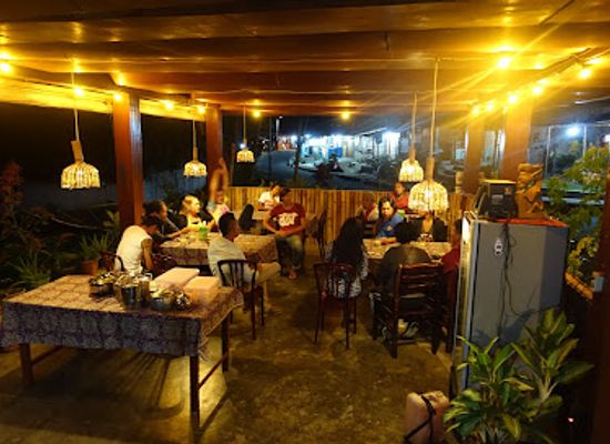 indonesia/lake-toba/restaurant/matahari-guesthouse-restaurant